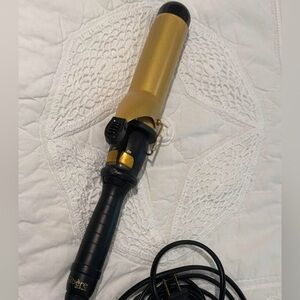 Jilbere de Paris hair curling iron like new conditions